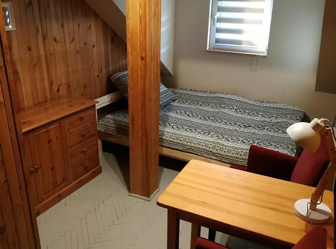 Проживание в семье Nostalgia *